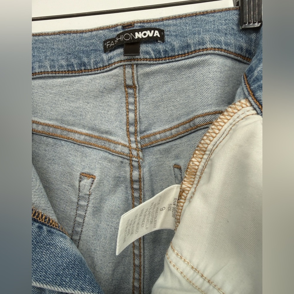 Fashion Nova Jeans 0043 Classic Blue Women's Jeans - Picture 2 of 4